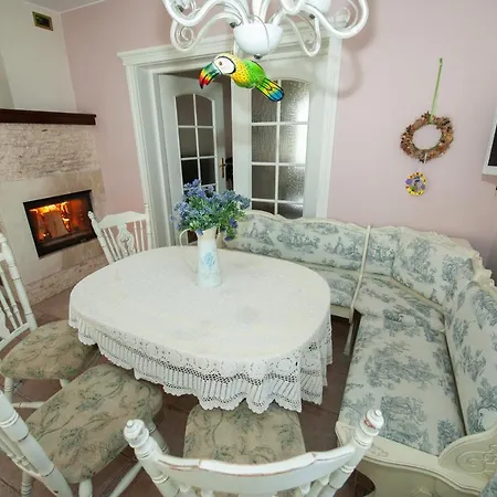 Holiday home Dom Caloroczny Nad Bugiem *