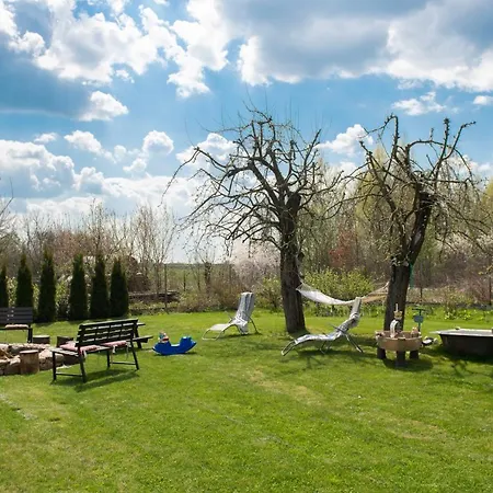 Dom Caloroczny Nad Bugiem Holiday home *